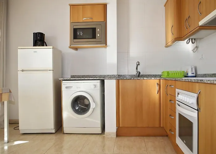 At173 Baix A Mar Apartament *